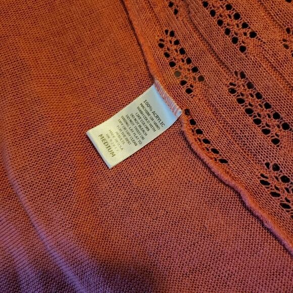 Orange sweater vest medium crocheted - Picture 3 of 3